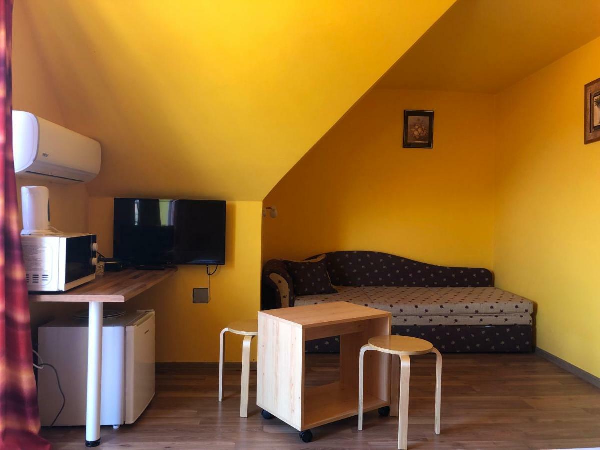 Ovar 12 Vendeghaz Tokaj Buitenkant foto
